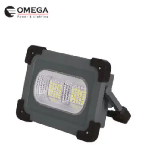 זרקור סולארי Caliber 50W + מזוודה